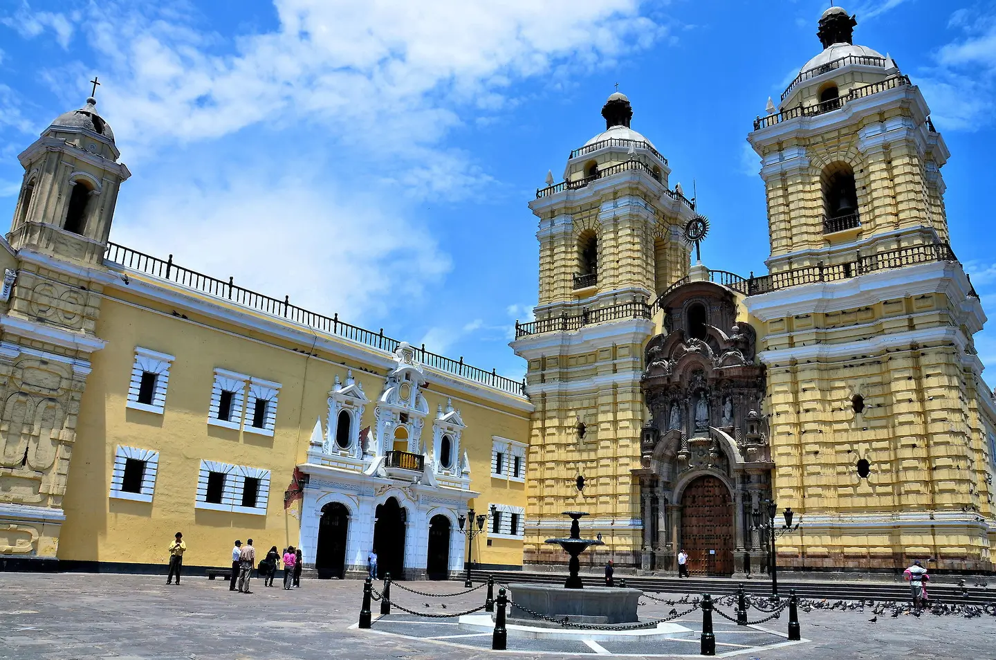 Lima Religious Tour: Santa Rosa, San Martín de Porres & Colonial Convents